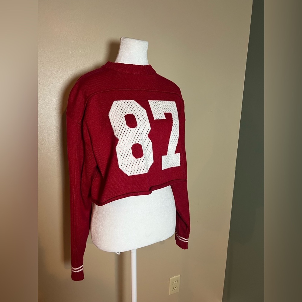 Orange Kiss Essentials Women's Size Medium Cropped Red Long Sleeve Sweater #87